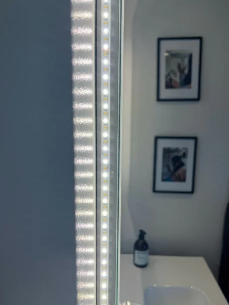 Exclusive-SUNRISE-3-140x80 - DEMO MODEL - FEJL I LED STRIBEN